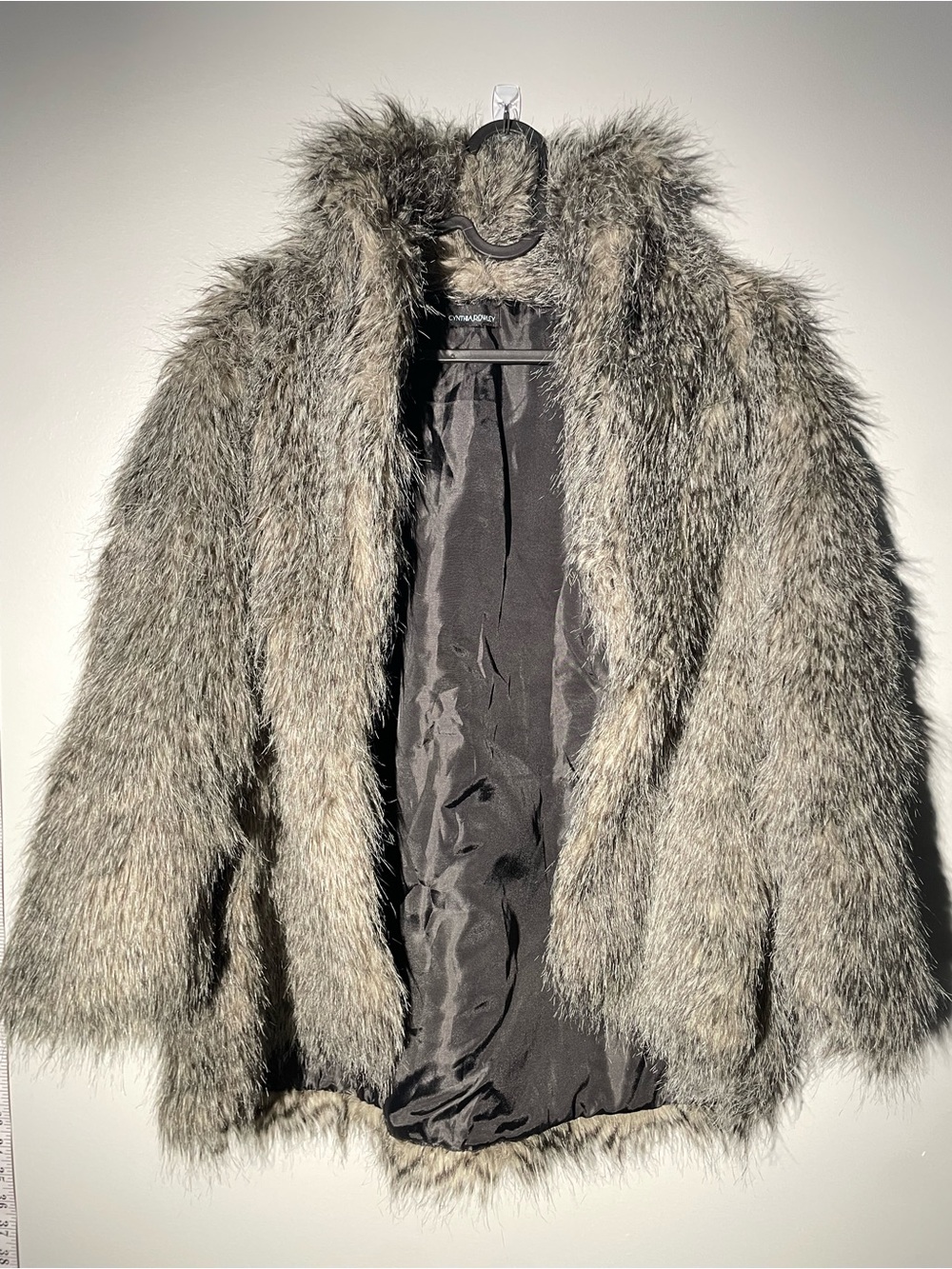 Cythia Rowley Shaggy Faux Fur Cape Jacket Frosted Grey Open Front